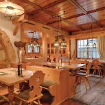 Bernerhof Swiss Quality 4* 格施塔德