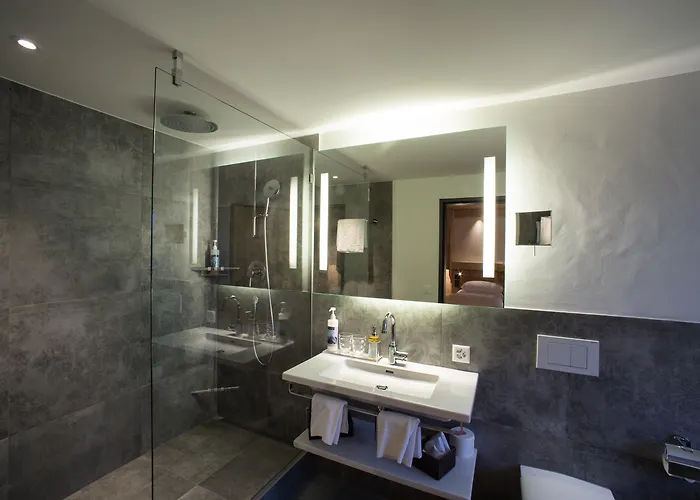 Otel Bernerhof Swiss Quality 4*